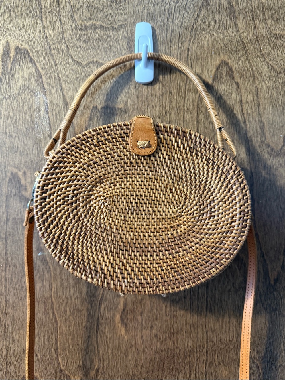 Chic Boho Woven Round Shoulder Bag with straps - Tan